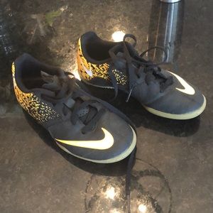 Nike indoor soccer shoes